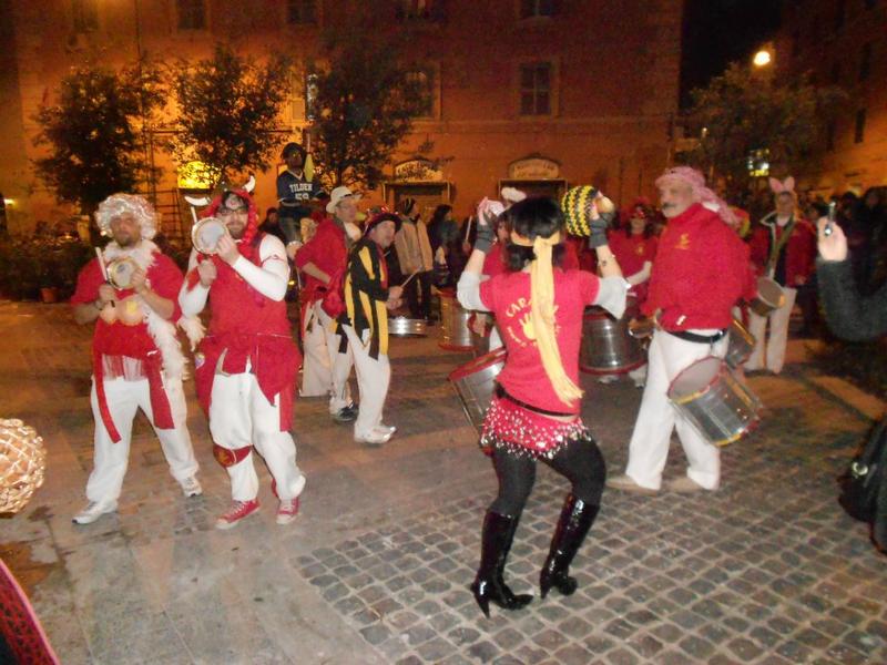 Carnevale al Beba do Samba e per le strade di San Lorenzo